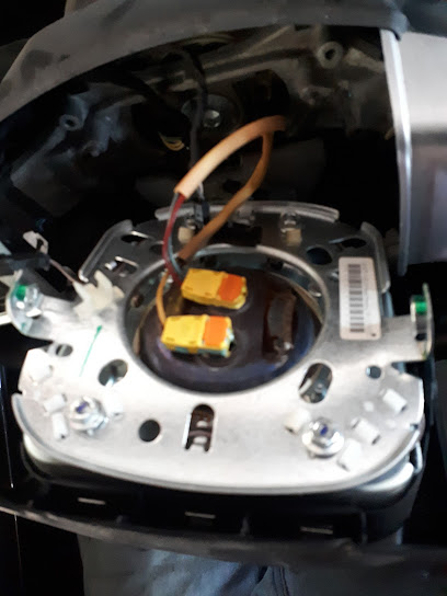auto elicktric & computer chek - Oman|Al Khaburah|W3W7+M8M