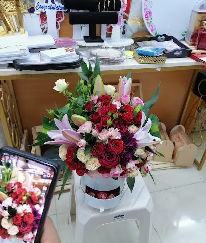 Lamsat Fajr Gift and Flower Shop - Ibra - +968 9747 3238
