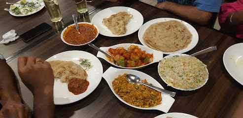 Golden Moon Restaurant Ghala مطعم القمر الذهبي - Muscat - +968 9351 4008