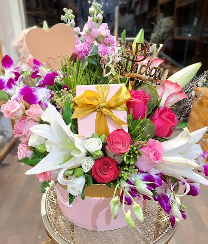 Magenta Flowers زهور الأرجوان - Muscat -
