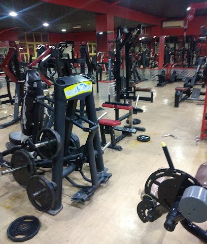 EVEREST GYM LIWA - Liwa -