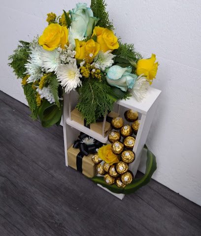 Roses and gifts corners - Seeb - +968 9635 6639