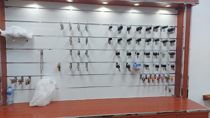 Jeddah key Maker - Al Suwaiq Sanaiyah 3 Al Suwaiq - +968 9737 4545