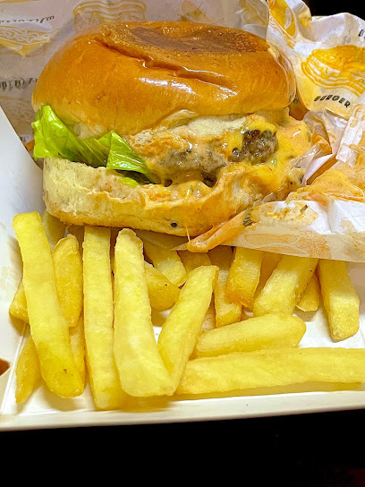 Catch x&o burger - Oman|Al Buraimi|Unnamed Road