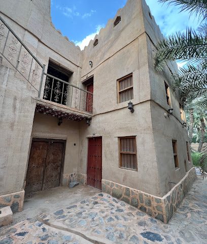 Mall Al Dakhil House/بيت مال الداخل - Al Hamra -