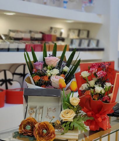 Golden wing جولدن وينج - مسقط - +968 9405 8574