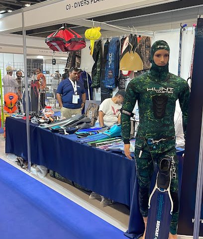 divers planet - Seeb - +968 24 555398