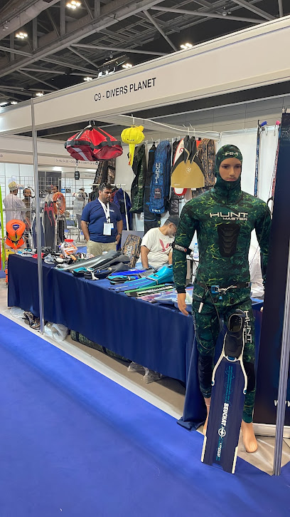 divers planet - Oman|Seeb|شارع الموج،
