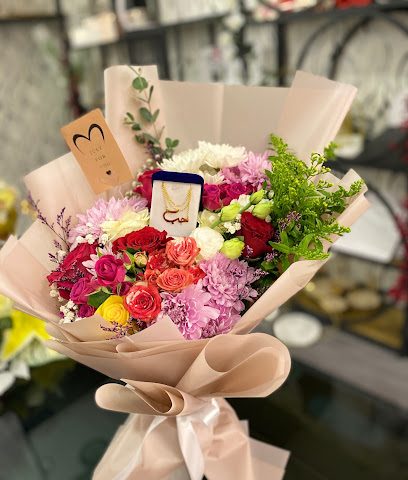 زهرة الليلك.للزهور والهدايا - Seeb - +968 9365 3450