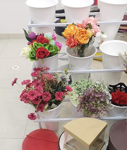 الرحائب الحديثة لتنسيق الزهور والهدايا فرع سوق حفيت - Saham - +968 9409 6360