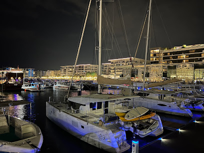 Al Zahra Luxury Yacht Oman - Muscat - +968 9588 7572