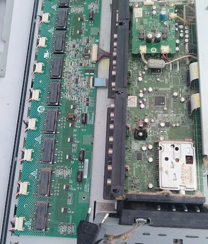 Anil Electronic shop - Sur - +968 9965 3911
