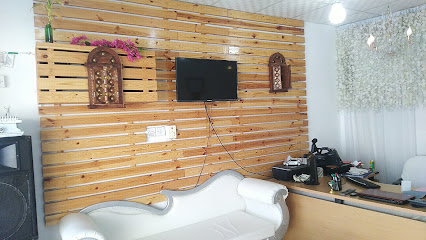 Bounties Al-Multaqa Trad. - Seeb - +968 9397 7461