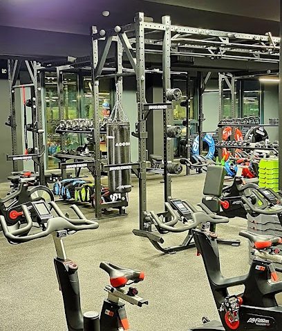 Wawan Gym Oman - Seeb - +968 9891 2661