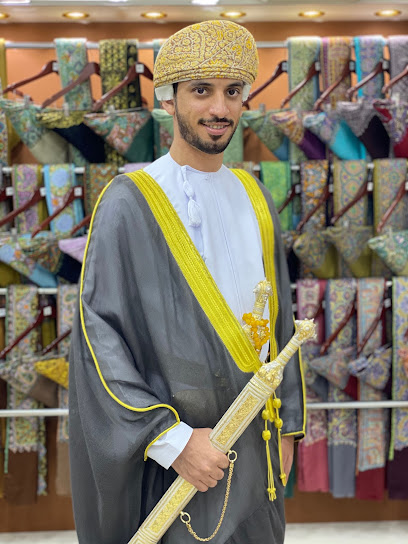 دار الشموخ موقعنا : ولاية منح ، مقابل جامع السلطان قابوس - Oman|ولاية منح،|QJW6+2W